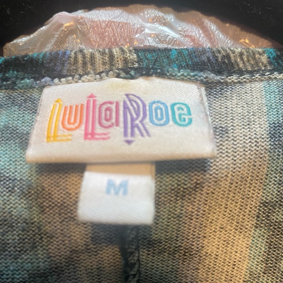 LuLaRoe cardigan, smoke free home, size - medium but runs more like XL - Picture 2 of 2